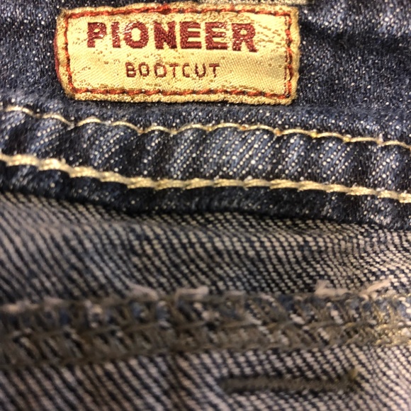 Silver Jeans - Picture 4 of 4